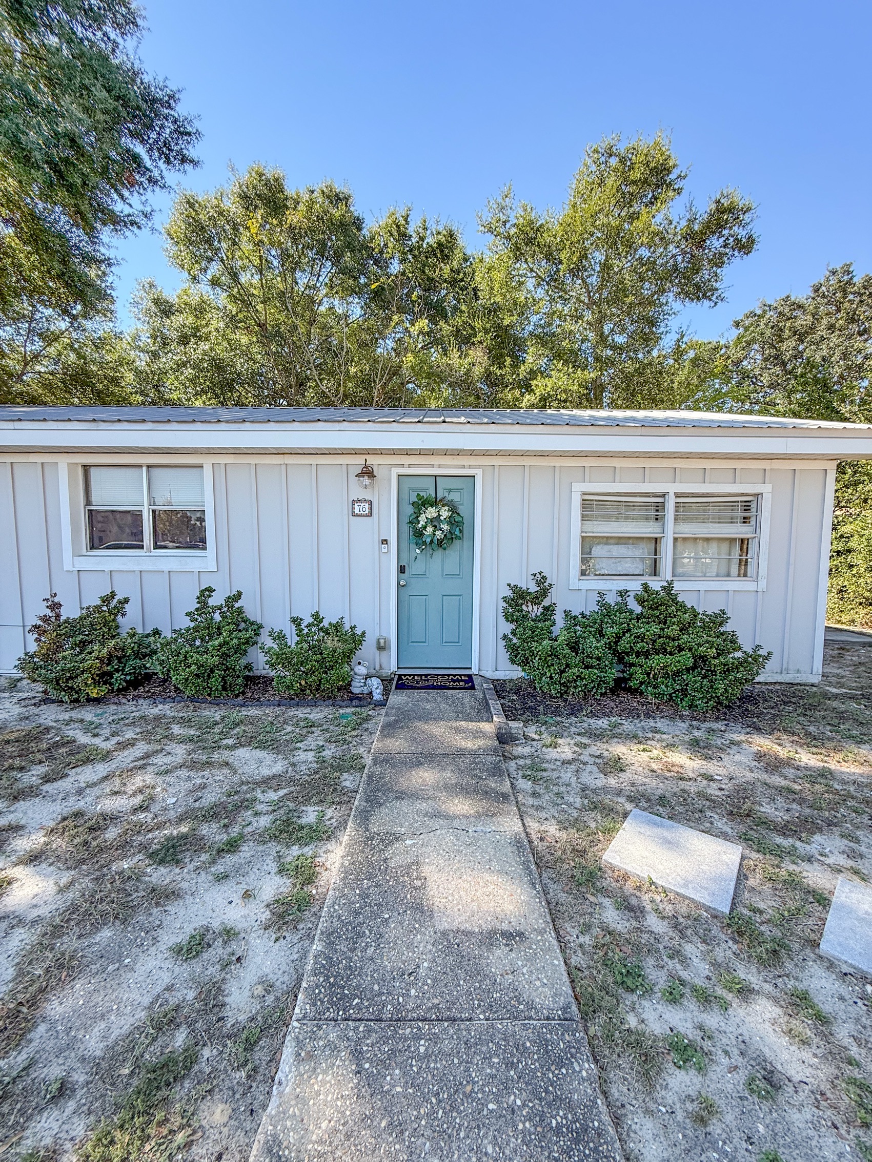 76 Carson Drive Northeast