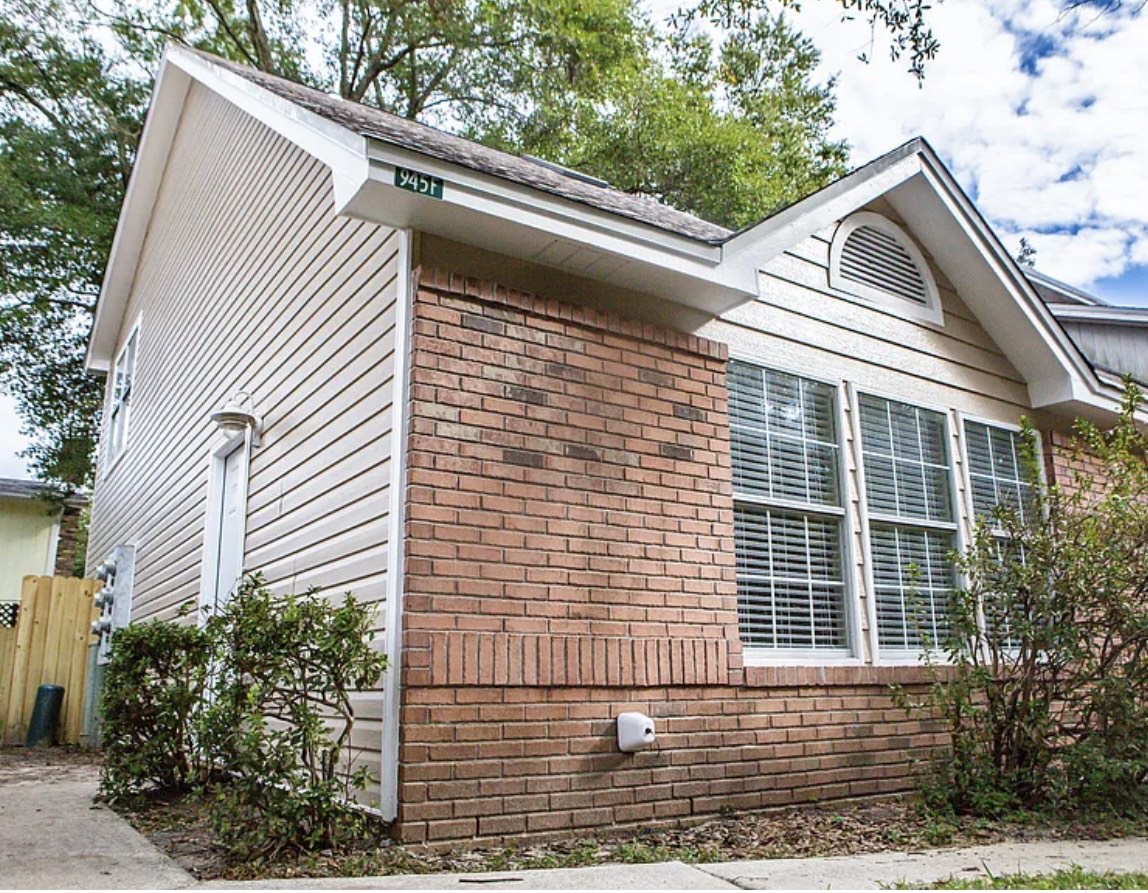 945 Ashley Lane - 1